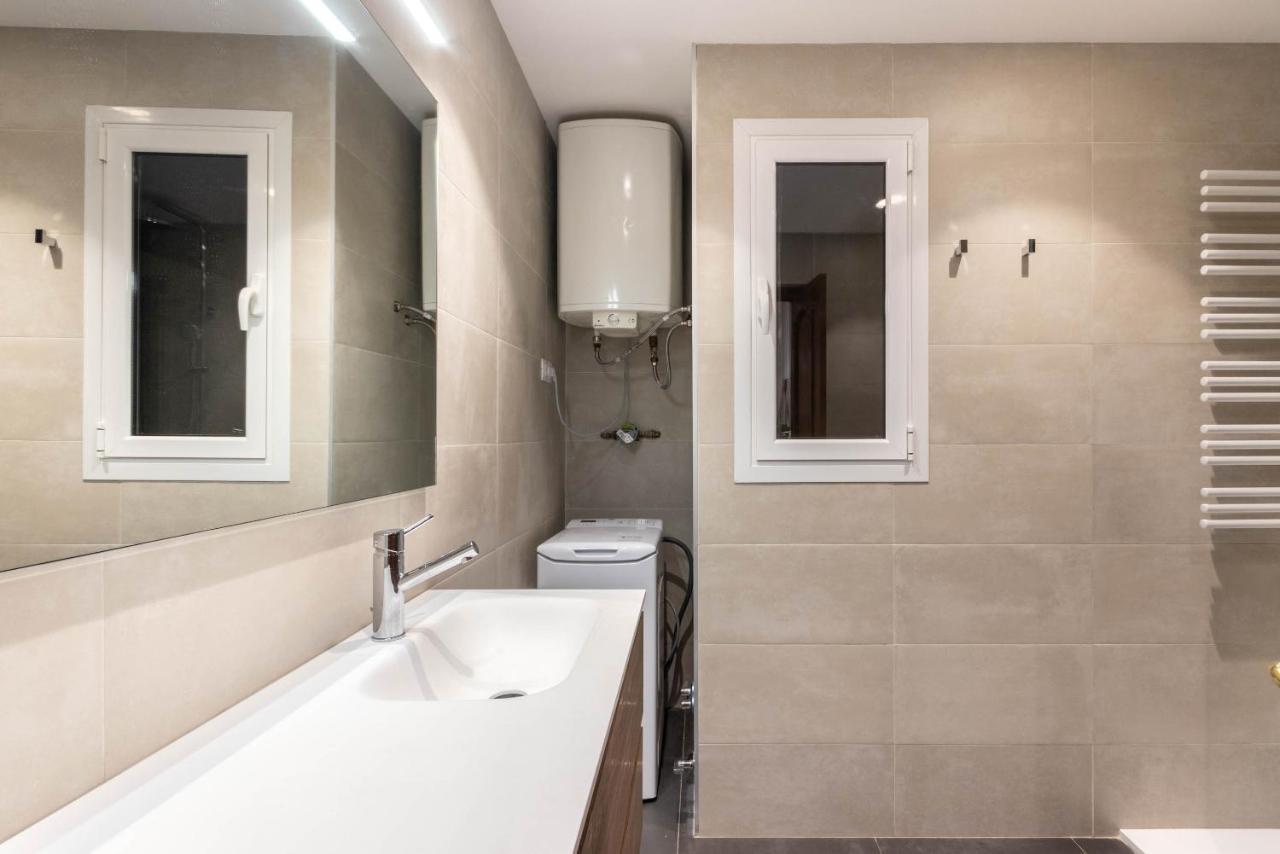 בילבאו Apartamento Con Vistas Al Estadio San Mames מראה חיצוני תמונה