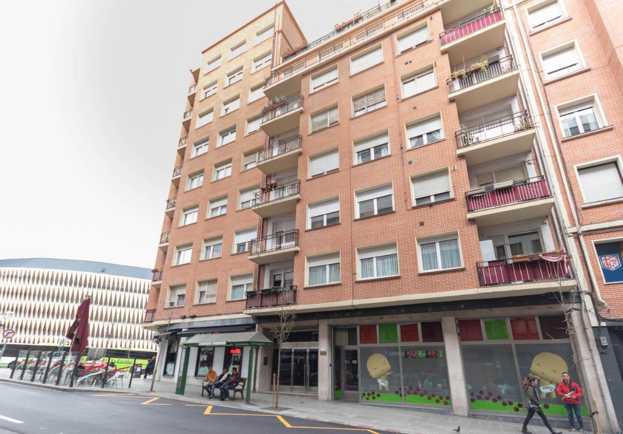 בילבאו Apartamento Con Vistas Al Estadio San Mames מראה חיצוני תמונה