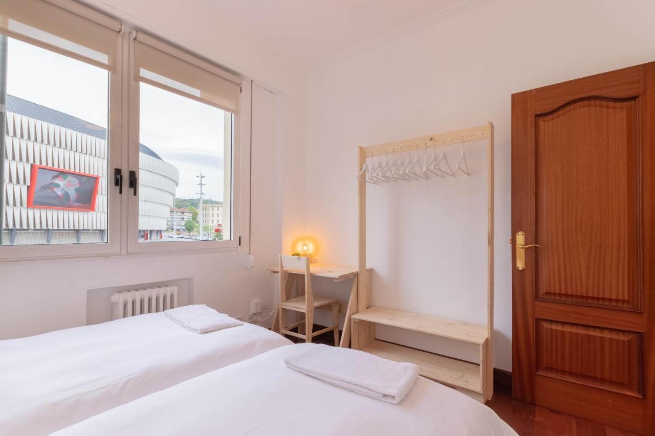 בילבאו Apartamento Con Vistas Al Estadio San Mames מראה חיצוני תמונה